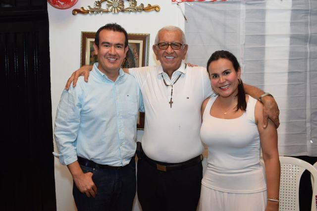 Hugo Andrés Tovar, Hugo Tovar y Ana María Tovar.